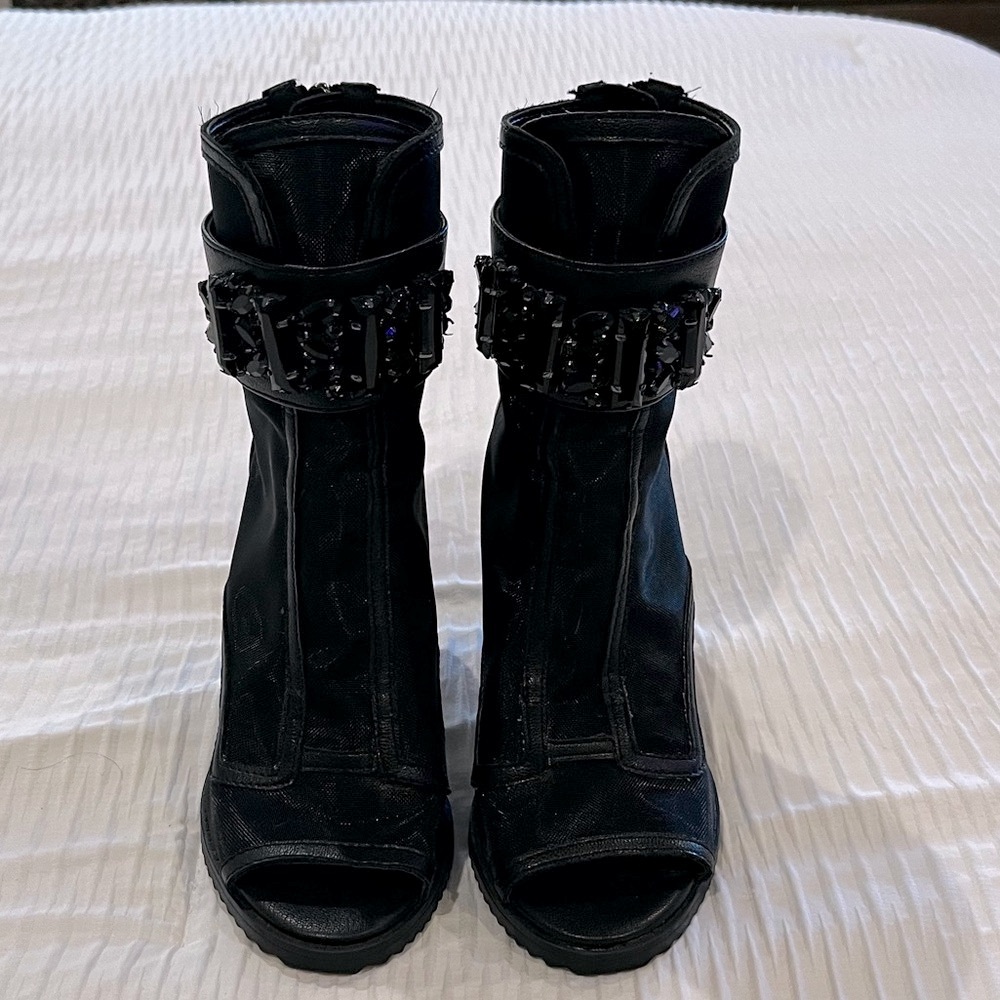 Women’s Karl Lagerfeld Black Sheer Jeweled Zipper Ankle Boots Size 6